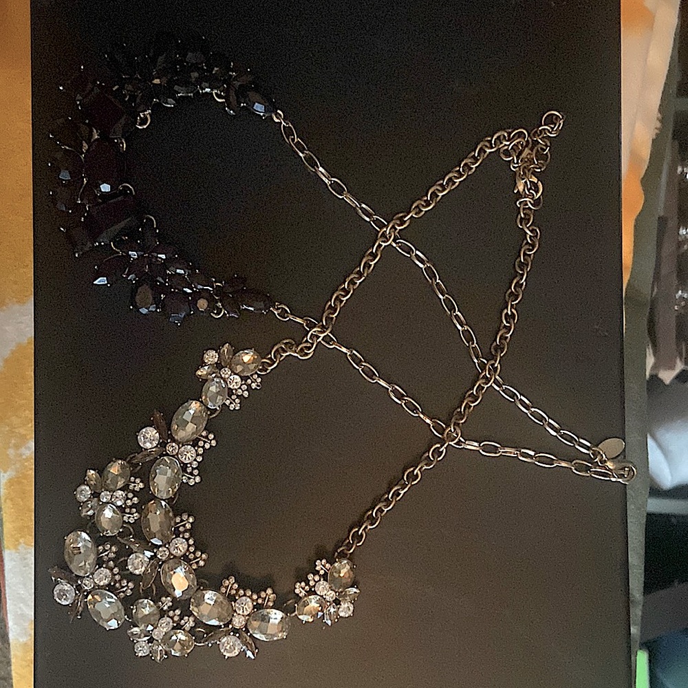 2 beautiful antique looking necklaces sold together black stones and clear